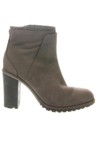 Дамски боти SPM, Размер 39, Цвят Кафяв, Цена 43,97 €