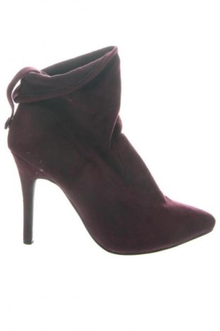 Damen Stiefeletten Sacha, Größe 38, Farbe Rot, Preis € 57,99