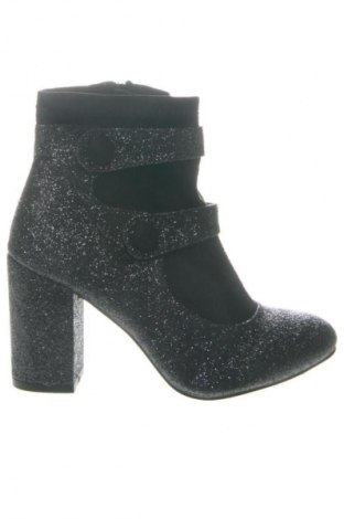 Дамски боти Unbranded, Размер 37, Цвят Черен, Цена 39,37 €