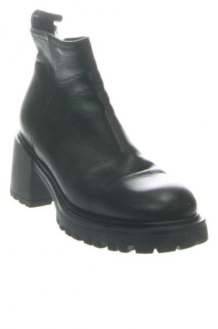 Γυναικεία μποτάκια Unbranded, Μέγεθος 35, Χρώμα Μαύρο, Τιμή 51,60 €
