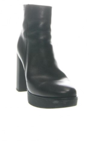 Дамски боти Unbranded, Размер 38, Цвят Черен, Цена 32,23 €