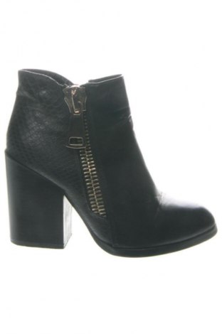 Дамски боти Unbranded, Размер 37, Цвят Черен, Цена 32,00 €