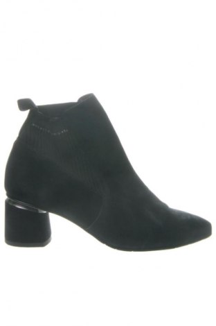 Női bokacsizma Wojas, Méret 39, Szín Fekete, Ár 29 566 Ft