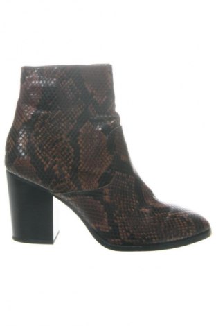 Damen Stiefeletten Zara, Größe 40, Farbe Mehrfarbig, Preis 19,99 €