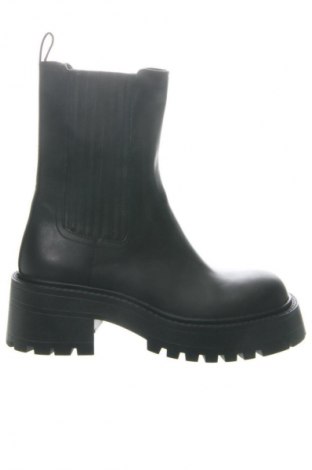 Női csizma Pull&Bear, Méret 37, Szín Fekete, Ár 16 116 Ft