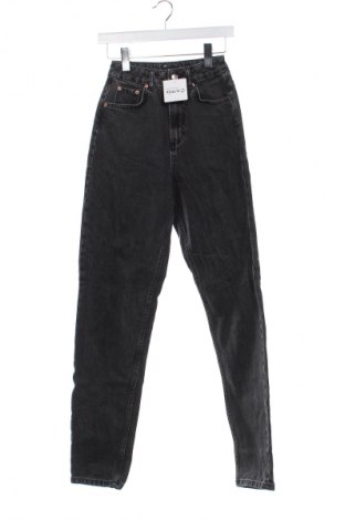 Női farmernadrág ASOS, Méret XXS, Szín Szürke, Ár 15 157 Ft