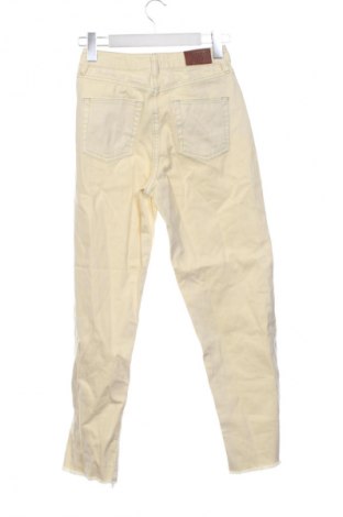 Дамски дънки BDG, Размер XS, Цвят Жълт, Цена 9,20 €