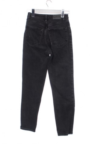 Dámske džínsy  Bershka, Veľkosť XS, Farba Čierna, Cena  10,79 €