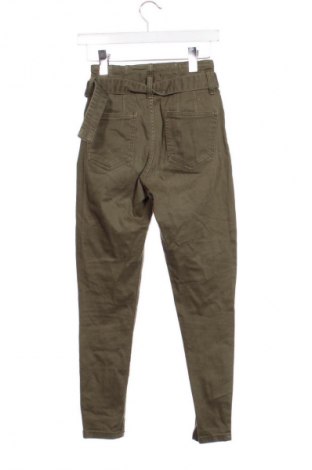 Blugi de femei Bershka, Mărime XS, Culoare Verde, Preț 51,99 Lei