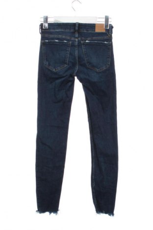 Női farmernadrág Bershka, Méret XS, Szín Kék, Ár 4 819 Ft