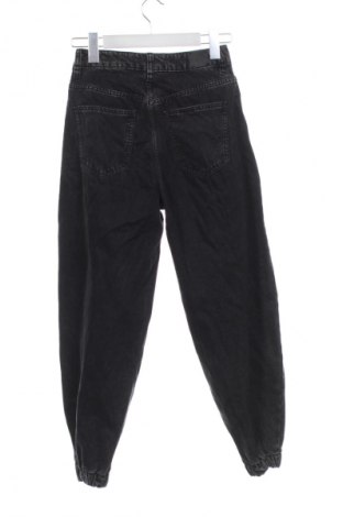 Blugi de femei Bershka, Mărime XXS, Culoare Negru, Preț 51,99 Lei
