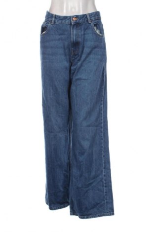 Blugi de femei Bershka, Mărime XL, Culoare Albastru, Preț 71,99 Lei