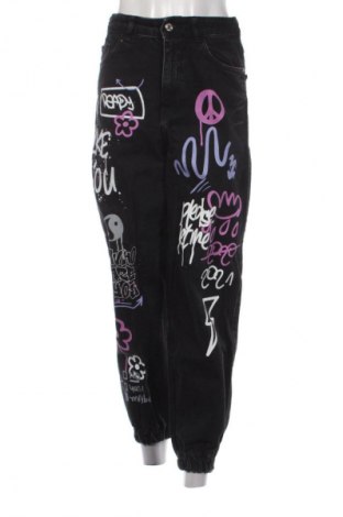 Damen Jeans Bershka, Größe S, Farbe Mehrfarbig, Preis 15,00 €