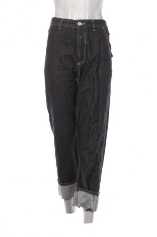 Γυναικείο Τζίν Bershka, Μέγεθος S, Χρώμα Μαύρο, Τιμή 15,00 €