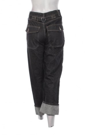 Γυναικείο Τζίν Bershka, Μέγεθος S, Χρώμα Μαύρο, Τιμή 15,00 €