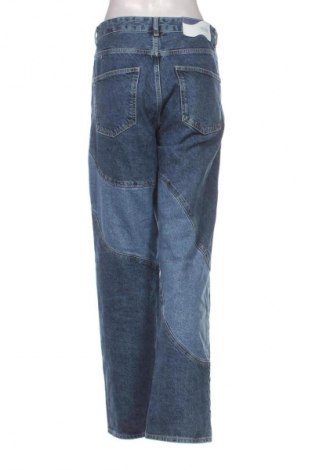 Дамски дънки Bershka, Размер L, Цвят Син, Цена 14,82 €