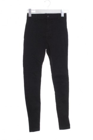 Blugi de femei Bershka, Mărime XXS, Culoare Negru, Preț 78,20 Lei