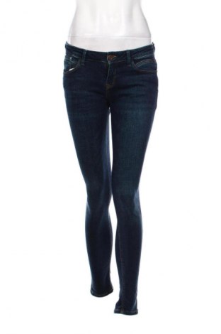Dámske džínsy  Cross Jeans, Veľkosť M, Farba Modrá, Cena  15,00 €