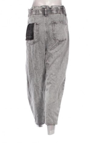 Blugi de femei Decjuba, Mărime L, Culoare Gri, Preț 89,99 Lei