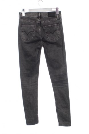 Dámske džínsy  Levi's, Veľkosť M, Farba Sivá, Cena  31,95 €