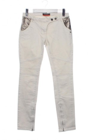 Női farmernadrág Maison Scotch, Méret M, Szín Ekrü
, Ár 19 008 Ft