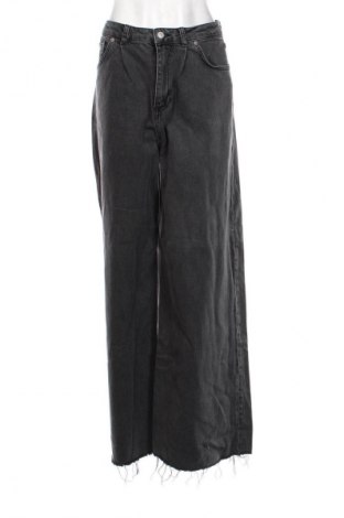 Γυναικείο Τζίν NA-KD, Μέγεθος L, Χρώμα Μαύρο, Τιμή 21,00 €