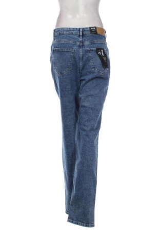 Дамски дънки Noisy May, Размер L, Цвят Син, Цена 47,57 €