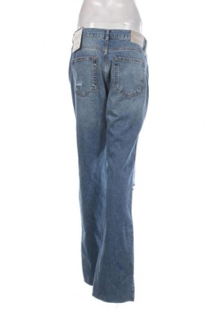 Γυναικείο Τζίν Pull&Bear, Μέγεθος L, Χρώμα Μπλέ, Τιμή 23,52 €