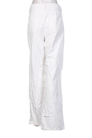 Γυναικείο Τζίν Sinsay, Μέγεθος XL, Χρώμα Λευκό, Τιμή 15,00 €