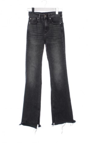 Blugi de femei Stradivarius, Mărime XS, Culoare Negru, Preț 80,00 Lei