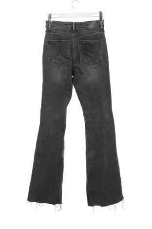 Damen Jeans Stradivarius, Größe S, Farbe Grau, Preis 12,99 €