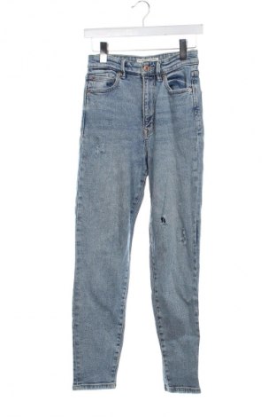 Damskie jeansy Stradivarius, Rozmiar S, Kolor Niebieski, Cena 79,15 zł