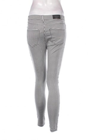 Dámske džínsy  Stradivarius, Veľkosť S, Farba Viacfarebná, Cena  15,00 €