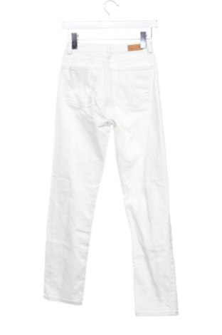 Blugi de femei Unbranded, Mărime XXS, Culoare Alb, Preț 78,20 Lei