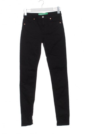 Blugi de femei United Colors Of Benetton, Mărime XS, Culoare Negru, Preț 52,99 Lei