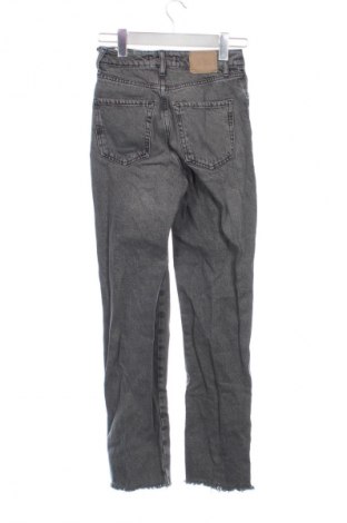 Blugi de femei Zara, Mărime XXS, Culoare Gri, Preț 72,99 Lei