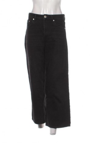 Blugi de femei Zara, Mărime S, Culoare Negru, Preț 53,99 Lei