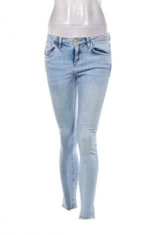 Blugi de femei Zara, Mărime M, Culoare Multicolor, Preț 63,99 Lei