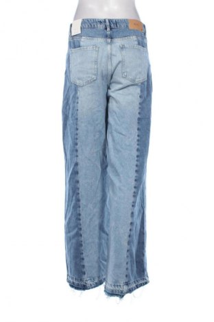 Damskie jeansy Zara, Rozmiar M, Kolor Kolorowy, Cena 171,47 zł