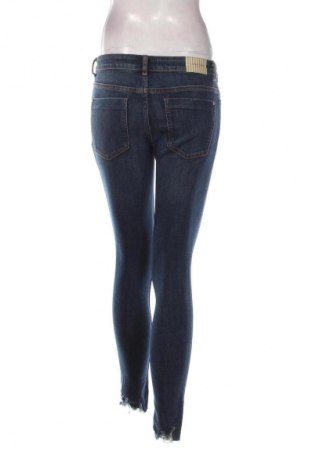 Дамски дънки Zara, Размер S, Цвят Син, Цена 14,00 €