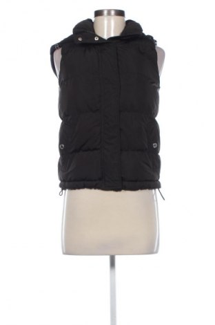 Дамски елек Bershka, Размер XS, Цвят Черен, Цена 30,55 €