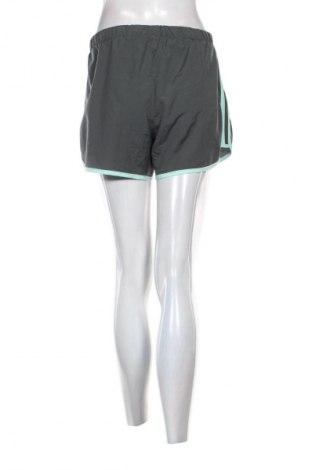 Damskie szorty Adidas, Rozmiar M, Kolor Zielony, Cena 59,99 zł