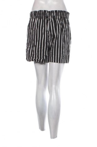 Női rövidnadrág Amisu, Méret M, Szín Sokszínű, Ár 2 599 Ft