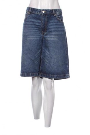 Дамски къс панталон Bershka, Размер XL, Цвят Син, Цена 17,35 €