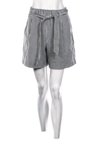 Дамски къс панталон C&A, Размер XL, Цвят Многоцветен, Цена 5,00 €