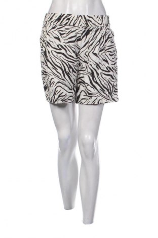 Γυναικείο κοντό παντελόνι C&A, Μέγεθος M, Χρώμα Πολύχρωμο, Τιμή 7,99 €