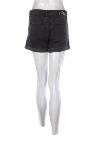 Női rövidnadrág Calvin Klein Jeans, Méret S, Szín Szürke, Ár 10 331 Ft