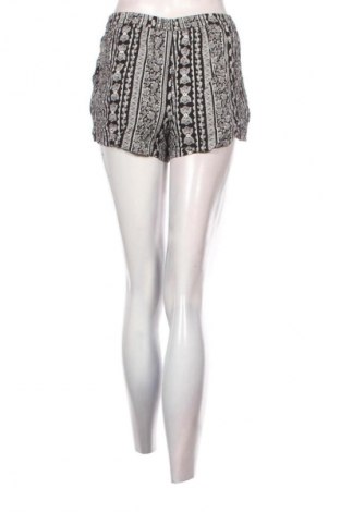 Damen Shorts Clockhouse, Größe S, Farbe Mehrfarbig, Preis 5,99 €