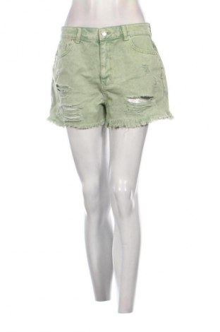 Дамски къс панталон Clockhouse, Размер M, Цвят Зелен, Цена 6,13 €