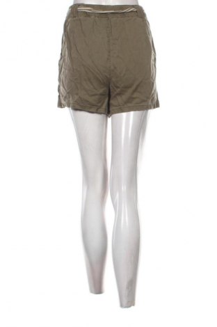 Pantaloni scurți de femei Clockhouse, Mărime XL, Culoare Verde, Preț 35,99 Lei